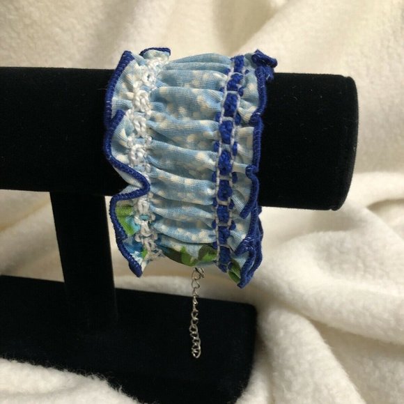 BOHO Stretch Blue Green Ruffle Lace Adj. Bracelet Handmade Hand Sewn New - Picture 1 of 13